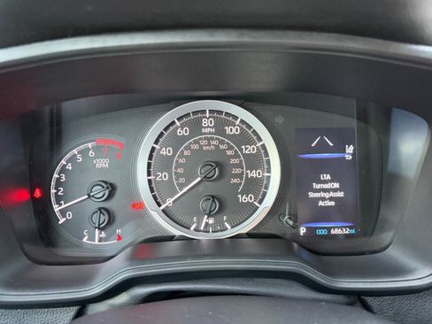 Used 2021 Toyota Corolla LE image 54