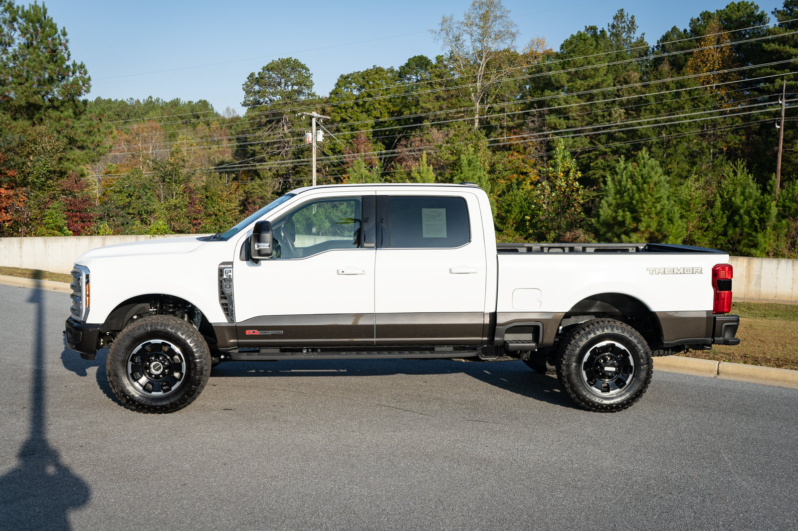 Used 2025 Ford F350 King Ranch w/ Tremor Off-Road Package AWD/4WD image 15