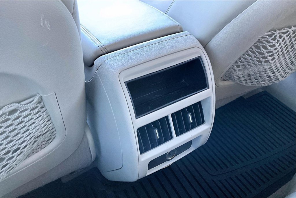 Used 2012 Cadillac SRX Performance FWD image 21