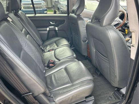 Used 2010 Volvo XC90 V8 image 16