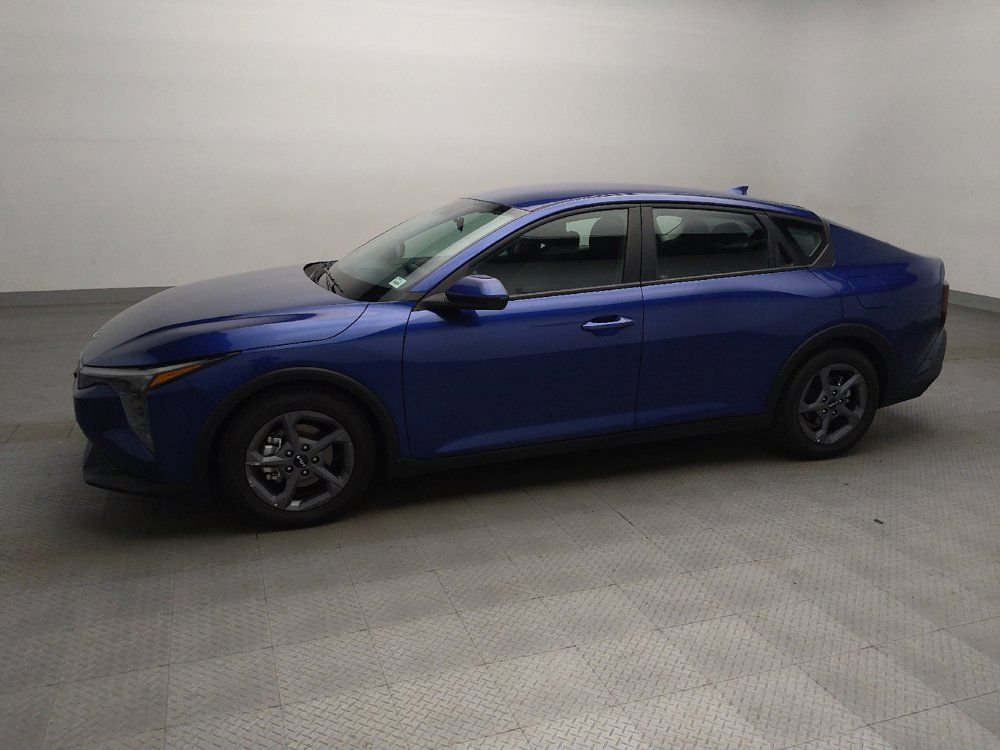 Used 2025 Kia K4 FWD image 3