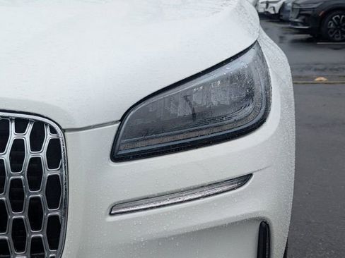 New 2026 Lincoln Corsair Premiere image 8