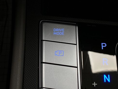 Certified 2025 Hyundai Elantra SEL image 27