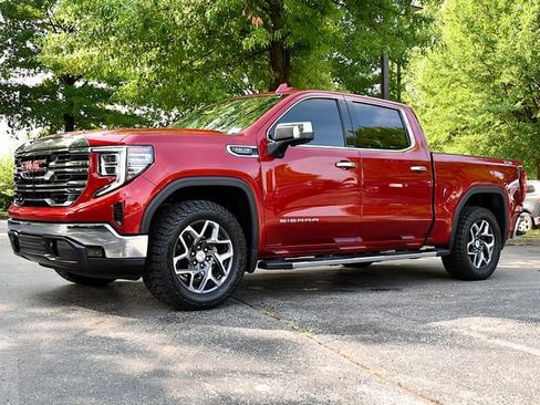 Used 2023 GMC Sierra 1500 SLT w/ SLT Premium Package AWD/4WD image 3