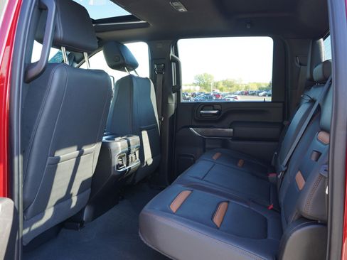 Used 2023 GMC Sierra 2500 AT4 w/ AT4 Preferred Package AWD/4WD image 15