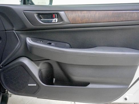 Used 2016 Subaru Outback 2.5i Limited image 35