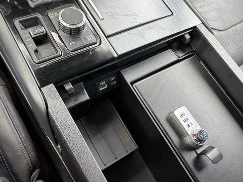 Used 2026 Toyota Tundra Platinum w/ TRD Off-Road Package AWD/4WD image 26