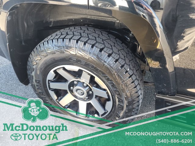 Used 2023 Toyota 4Runner TRD Off-Road Premium AWD/4WD image 30