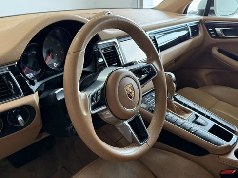 Used 2016 Porsche Macan S AWD/4WD image 9