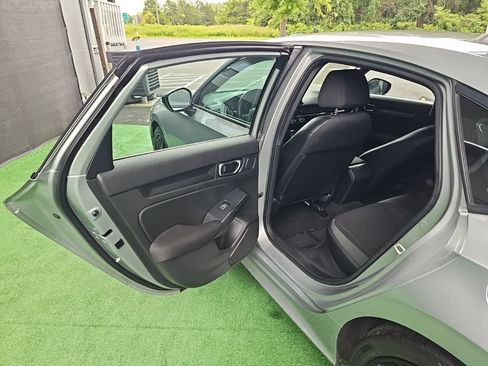 Used 2025 Honda Civic Sport image 33