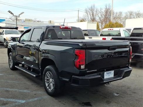 Used 2023 Chevrolet Colorado LT w/ LT Convenience Package II image 4