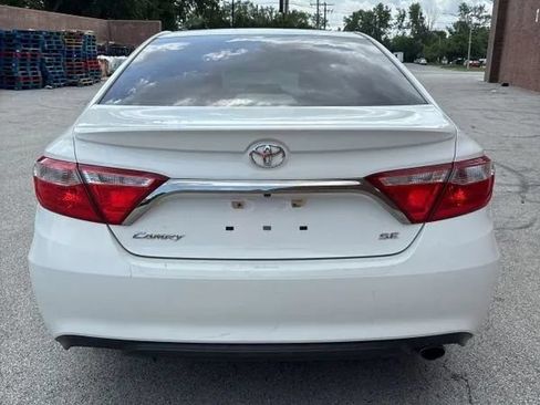 Used 2017 Toyota Camry SE FWD image 7
