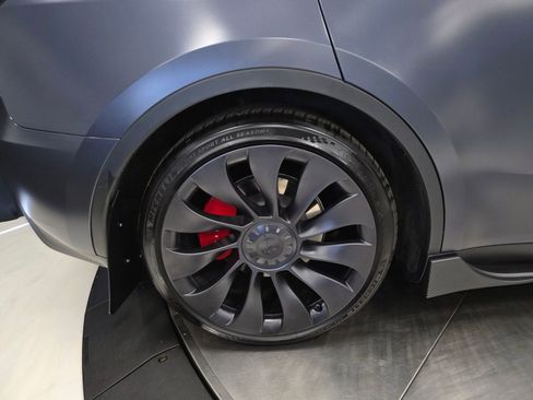 Used 2023 Tesla Model Y Performance AWD/4WD image 47