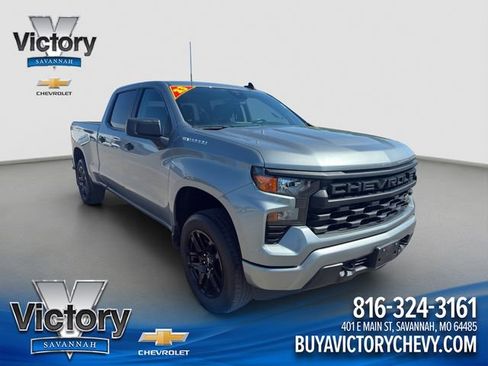 Used 2023 Chevrolet Silverado 1500 Custom AWD/4WD image 1