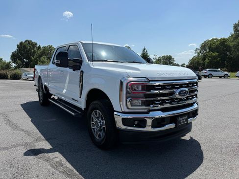 Used 2025 Ford F250 Lariat AWD/4WD image 8