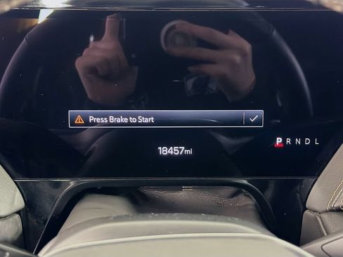 Used 2025 GMC Yukon XL AT4 w/ Premium Trailering Package AWD/4WD image 14
