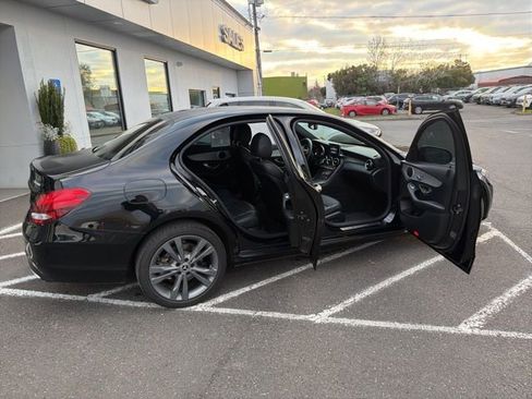 Used 2018 Mercedes-Benz C 300 4MATIC Sedan image 14