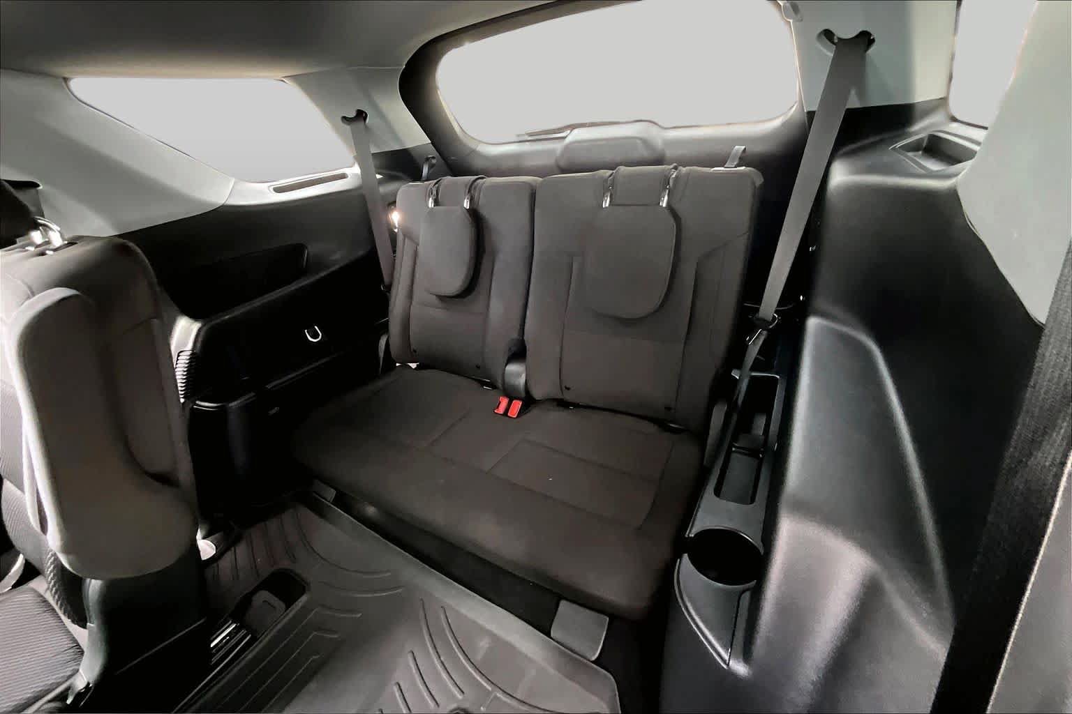 Used 2023 Ford Explorer XLT RWD image 35