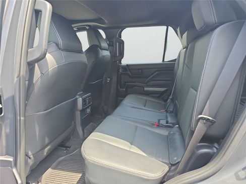 Used 2025 Toyota 4Runner TRD Off-Road Premium w/ Tow Technology Package AWD/4WD image 19