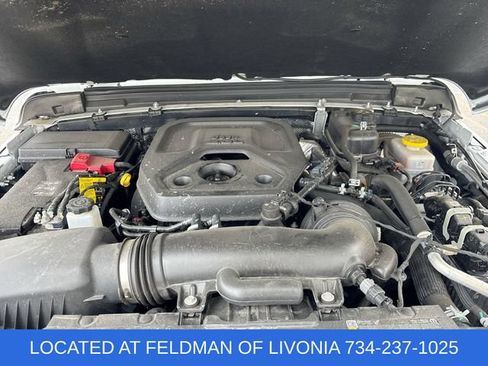 Used 2025 Jeep Wrangler Unlimited Sport AWD/4WD image 28