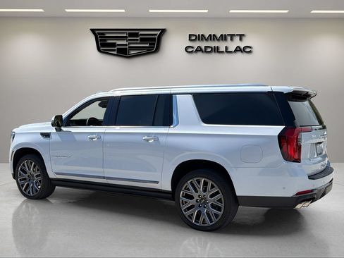 Used 2026 GMC Yukon XL Denali Ultimate AWD/4WD image 3