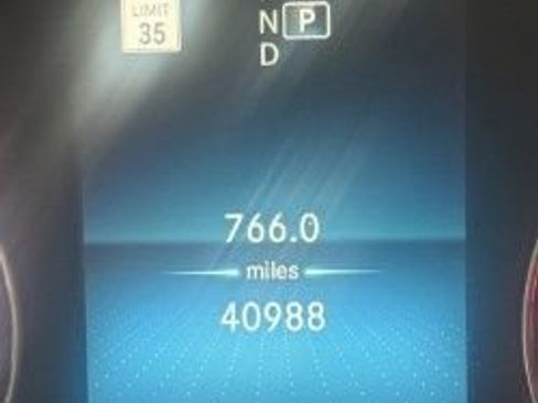 Used 2019 Mercedes-Benz Sprinter 2500 image 1