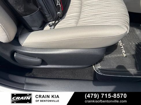 Used 2017 Nissan Sentra SV FWD image 7