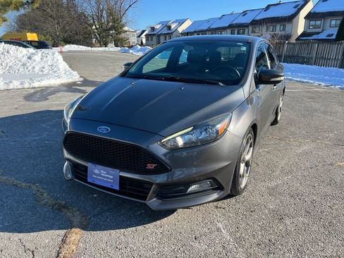 Certified 2018 Ford Focus ST image 4