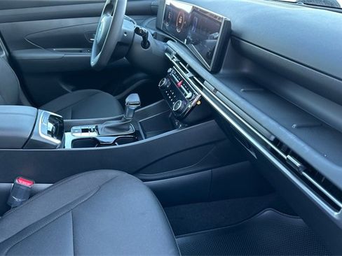 New 2026 Hyundai Tucson SEL image 16