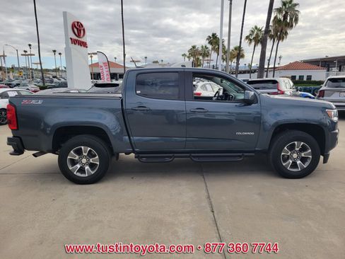 Used 2019 Chevrolet Colorado Z71 AWD/4WD image 3
