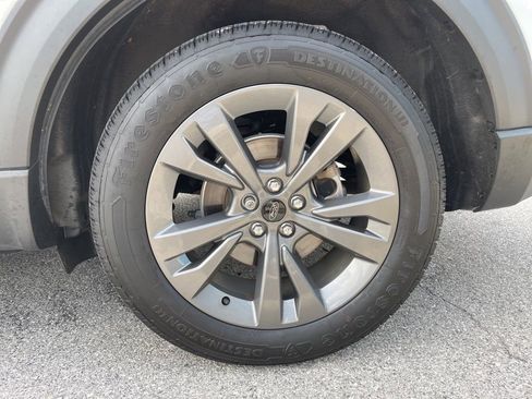 Used 2021 Ford Explorer XLT w/ Equipment Group 202A image 57