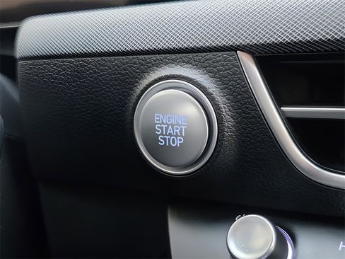 Certified 2025 Hyundai Sonata SEL image 28