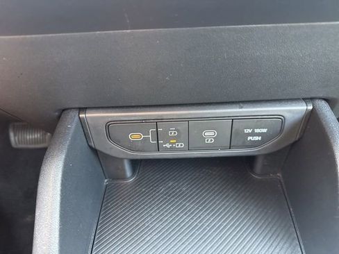Used 2025 Kia K4 FWD image 21