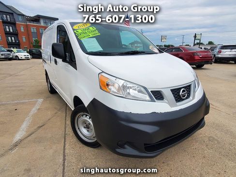 Used 2017 Nissan NV200 S w/ Cruise Control Package image 1