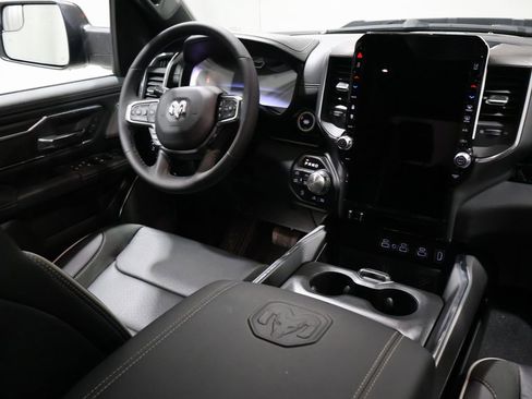 New 2026 RAM 1500 Laramie AWD/4WD image 17