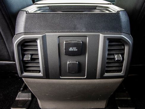 Used 2017 Ford F250 XLT w/ XLT Premium Package image 40