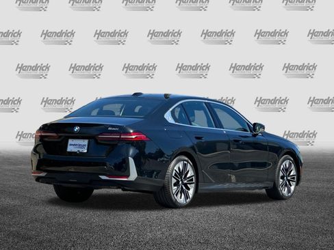 Certified 2026 BMW 530i RWD image 5