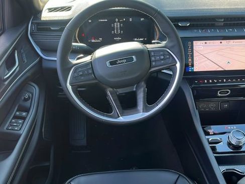 New 2026 Jeep Grand Cherokee Limited w/ Limited Altitude Package image 41