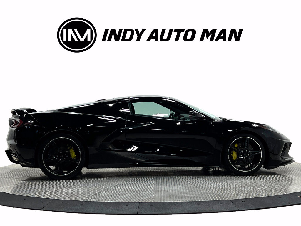 Used 2020 Chevrolet Corvette Stingray Premium Cpe w/ 3LT Preferred Equipment Group RWD image 3