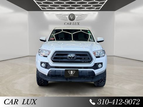 Used 2022 Toyota Tacoma SR5 w/ SR5 Appearance Package (SM) RWD image 8
