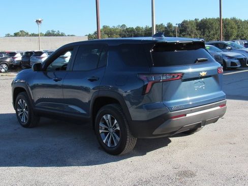 Used 2025 Chevrolet Equinox LT w/ Safety and Technology Package image 6