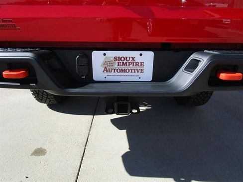 Used 2022 Jeep Gladiator Mojave w/ Cold Weather Group image 43