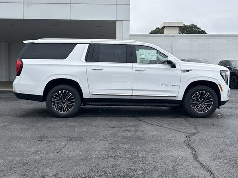 New 2026 GMC Yukon XL Elevation w/ Elevation Premium Package image 2