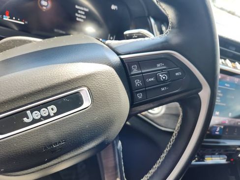 Used 2021 Jeep Grand Cherokee L Limited AWD/4WD image 23
