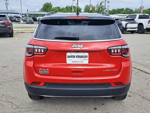 Certified 2023 Jeep Compass Limited AWD/4WD image 3
