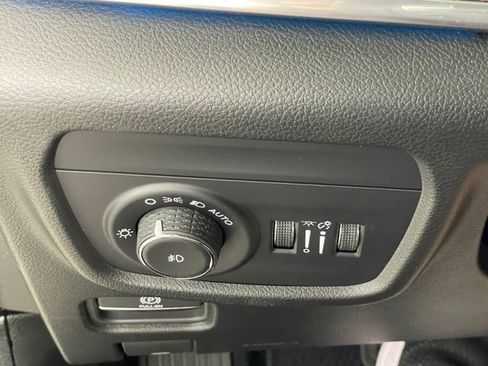 Certified 2025 Jeep Grand Cherokee Summit w/ Obsidian Package AWD/4WD image 9