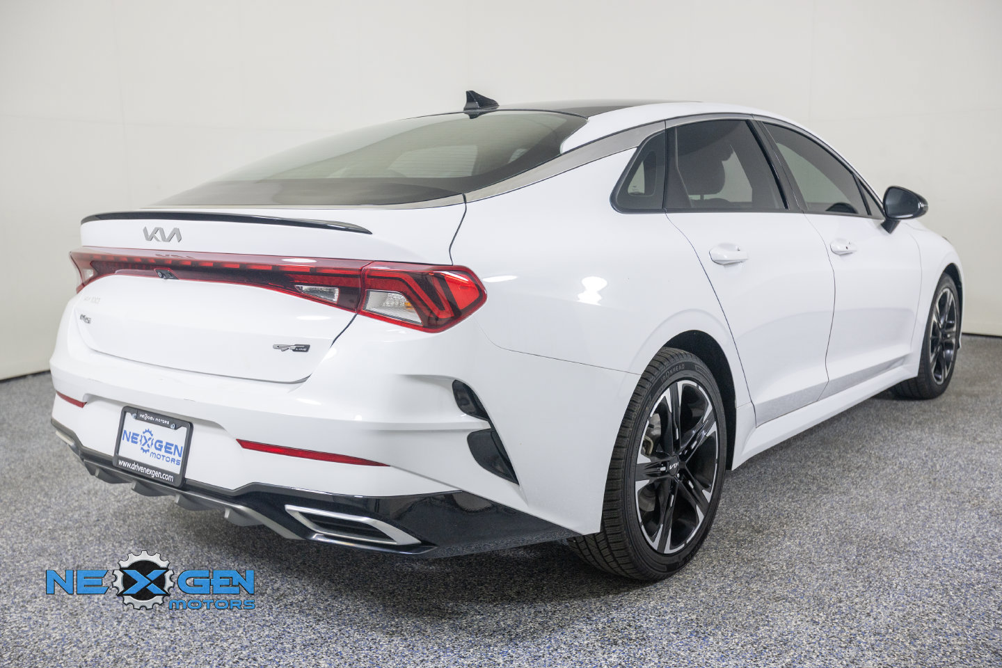 Used 2022 Kia K5 GT-Line w/ GT-Line FWD Premium Package image 8