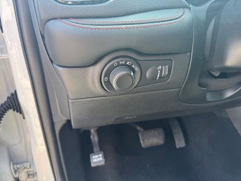 Certified 2022 Dodge Durango GT image 13