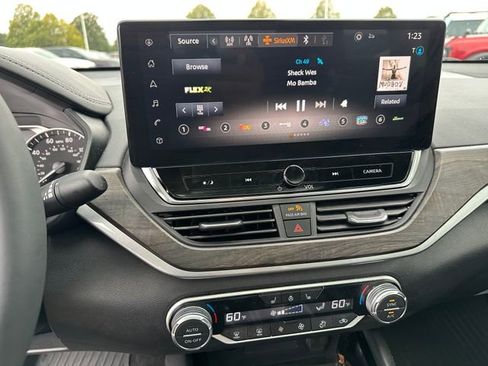 Used 2023 Nissan Altima 2.5 SL image 22