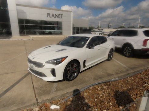 Used 2019 Kia Stinger GT RWD image 2